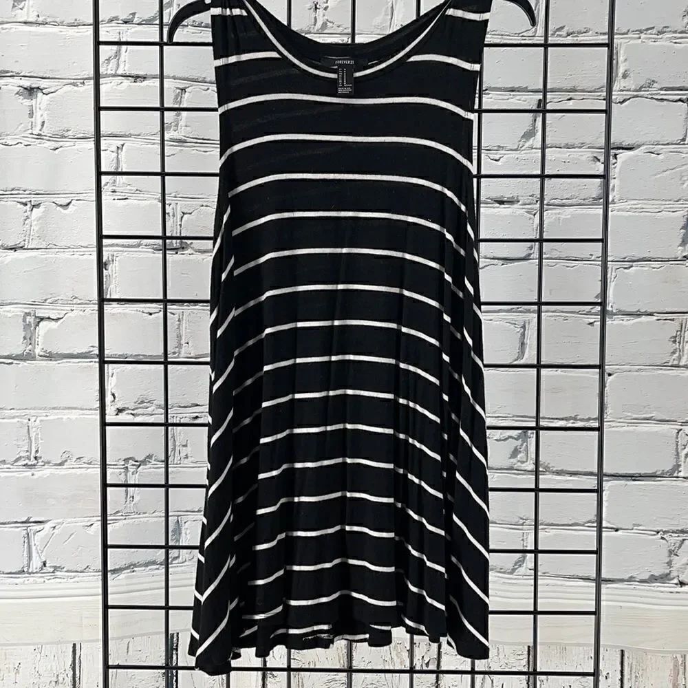 Forever 21 summer dress M